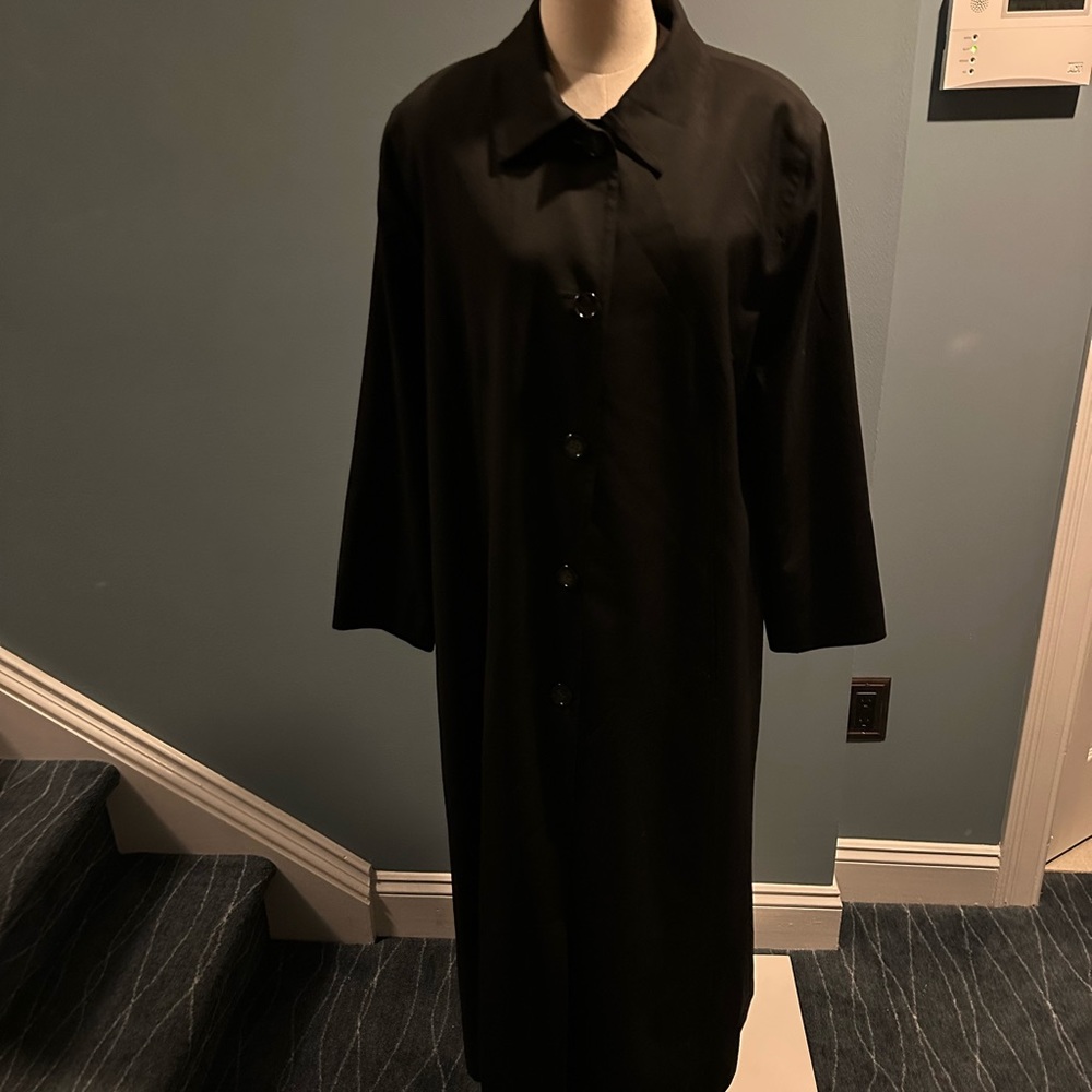 Jones of New York Black Lined Overcoat/Raincoat - Picture 2 of 5